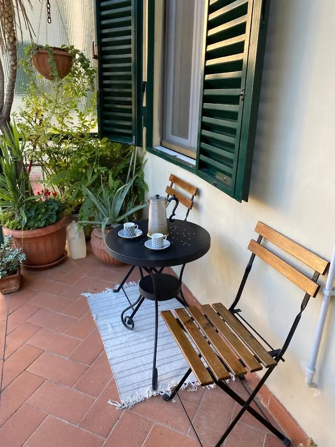 Maison Etoile Floransa Konukevi