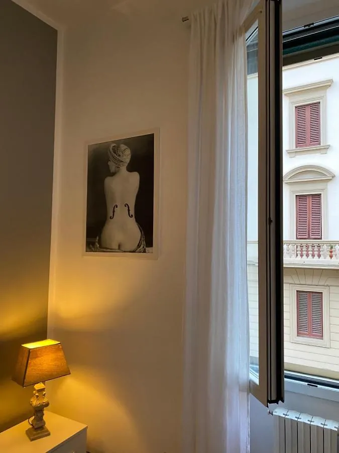 Konukevi Maison Etoile Floransa İtalya