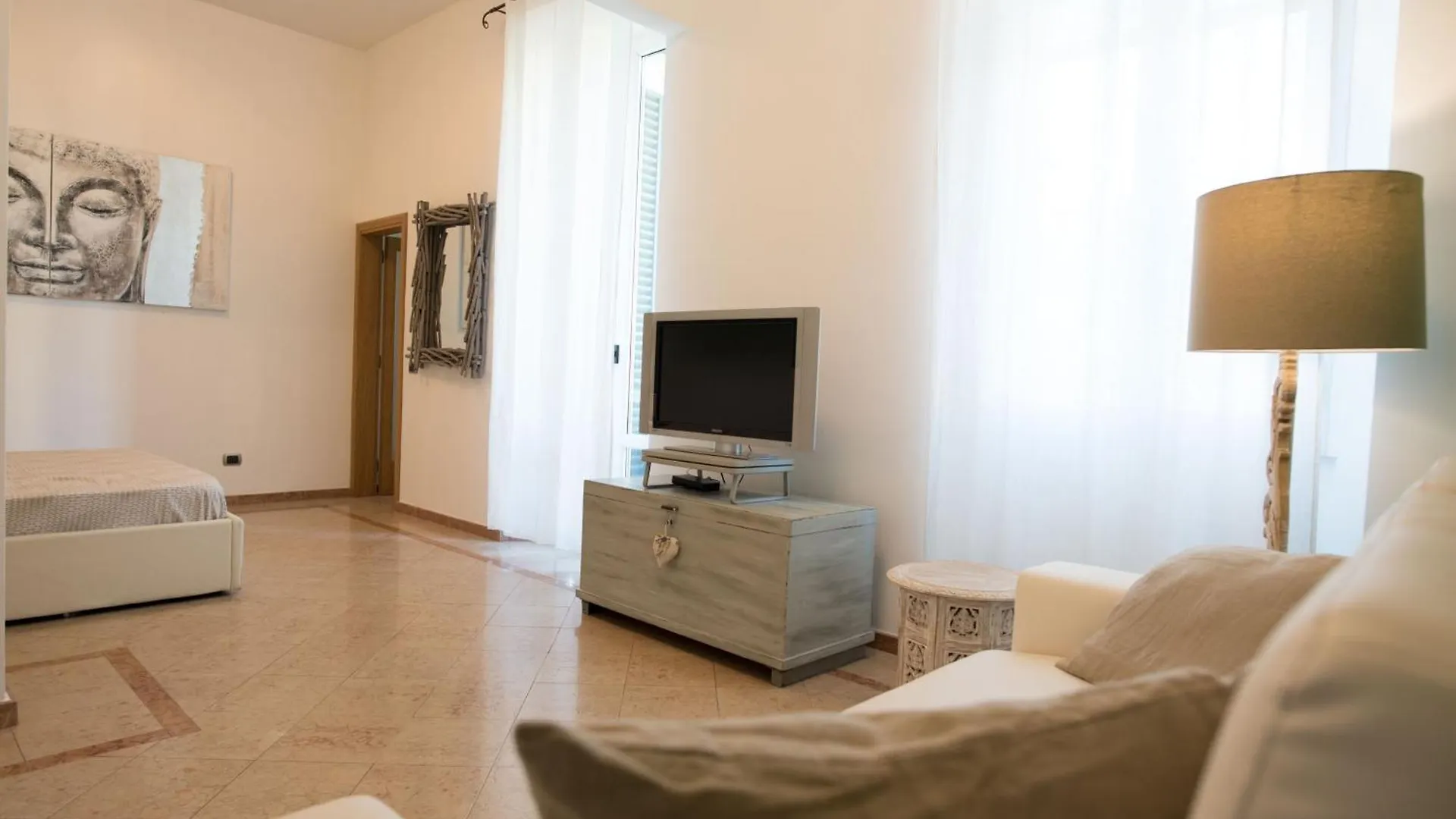 Konukevi Maison Etoile Floransa