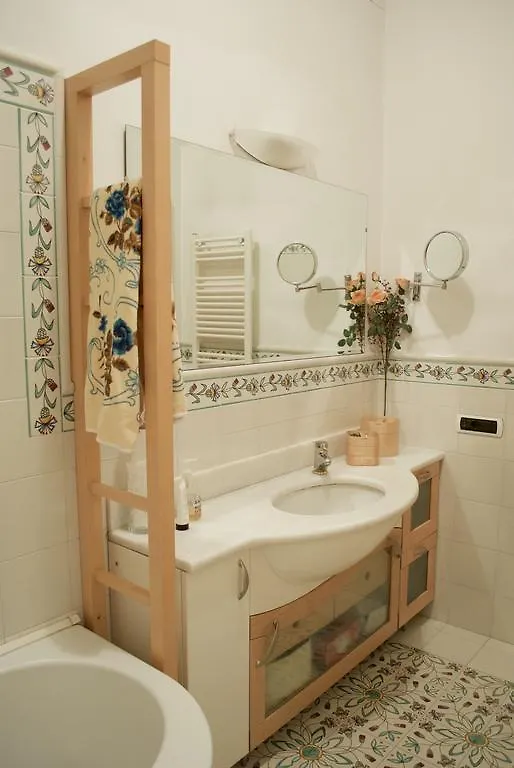 Konukevi Maison Etoile Floransa